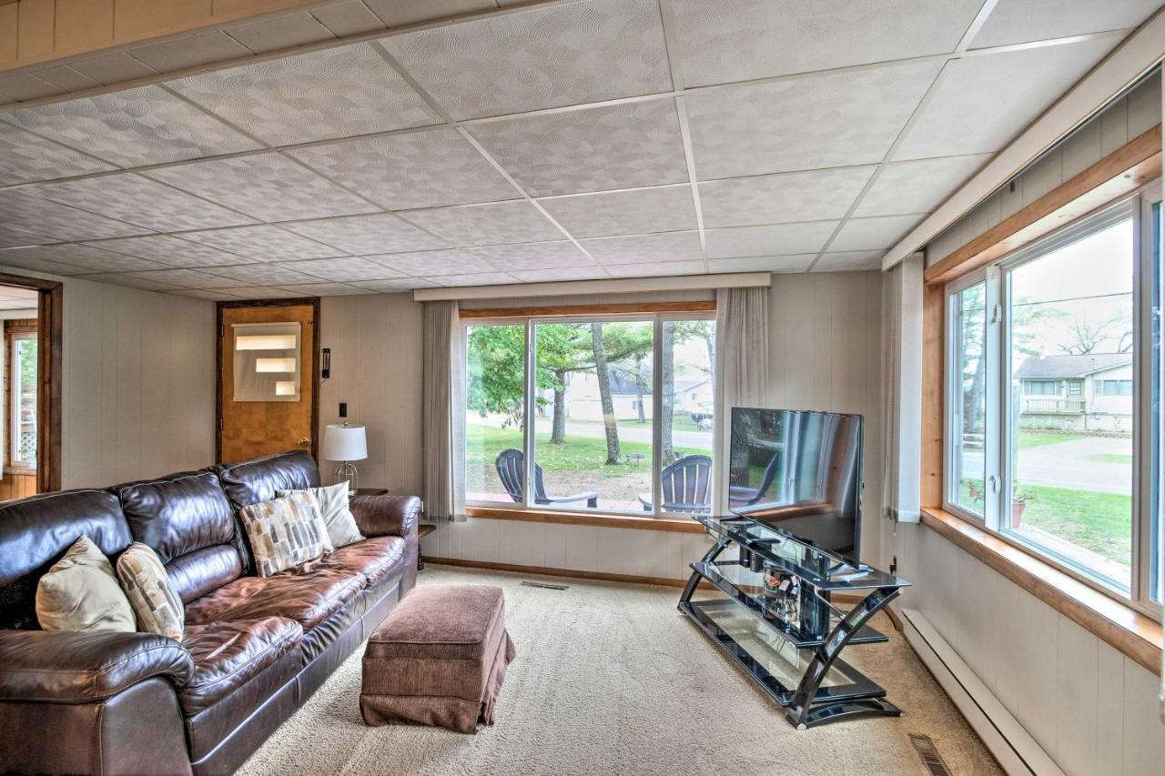 National City Cottage With Patio, Steps To Lake! Exterior photo