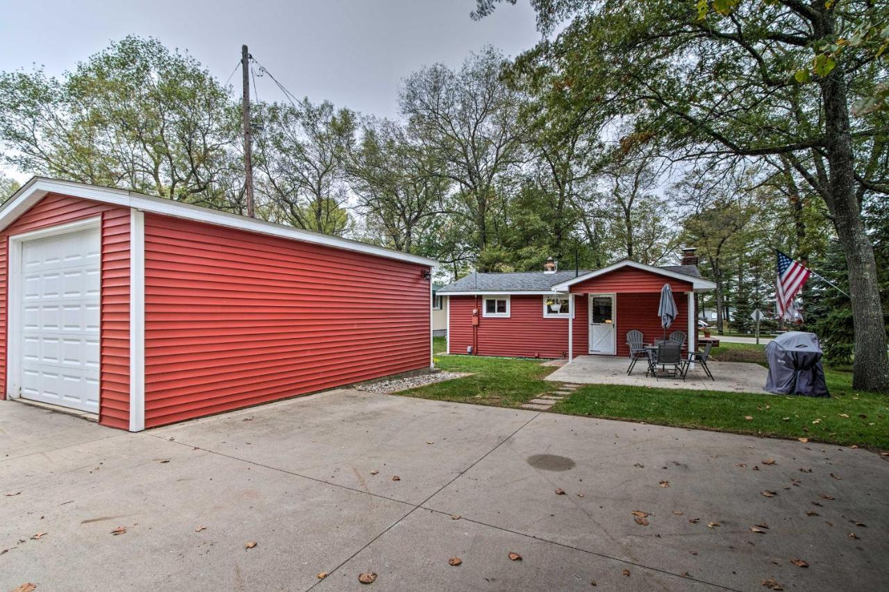 National City Cottage With Patio, Steps To Lake! Exterior photo