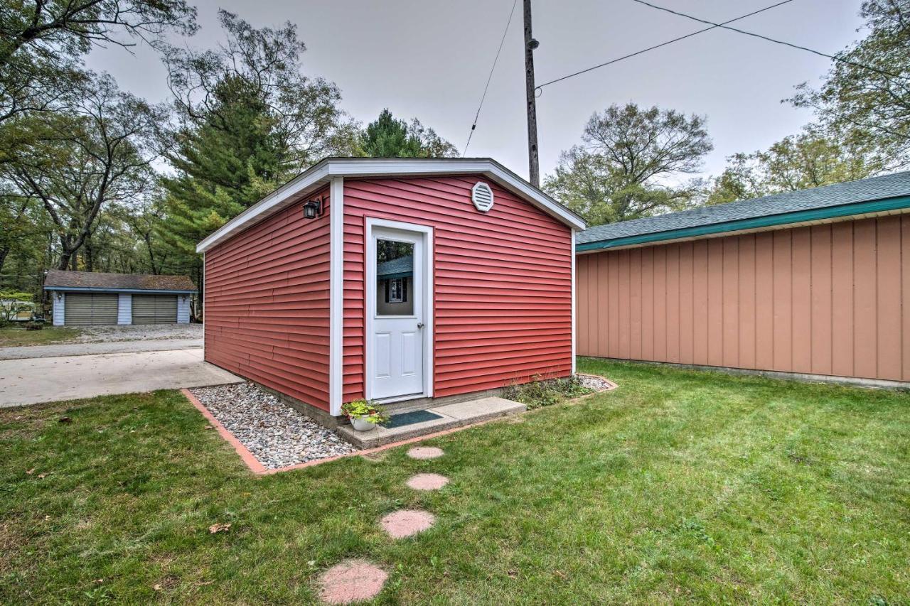 National City Cottage With Patio, Steps To Lake! Exterior photo